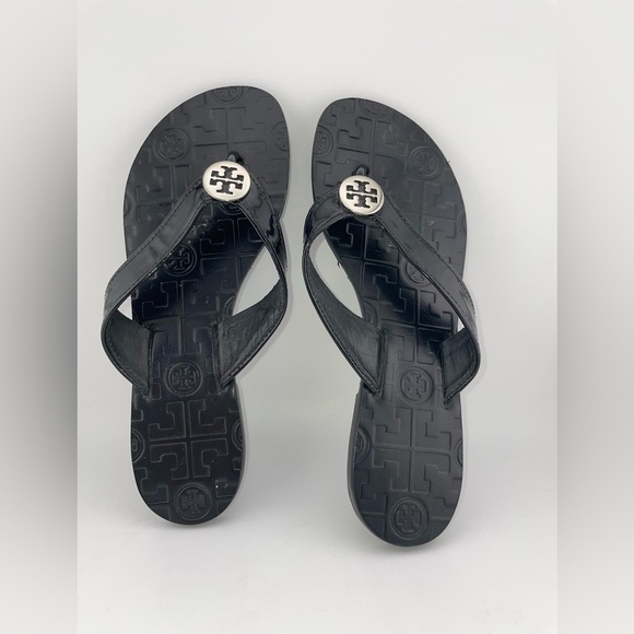 TORY BURCH Ali black patent leather silver detail flat sandals 5m​​​​​​​​ - Picture 1 of 8